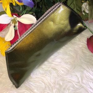 🌺GORGEOUS b may clutch 🌺
